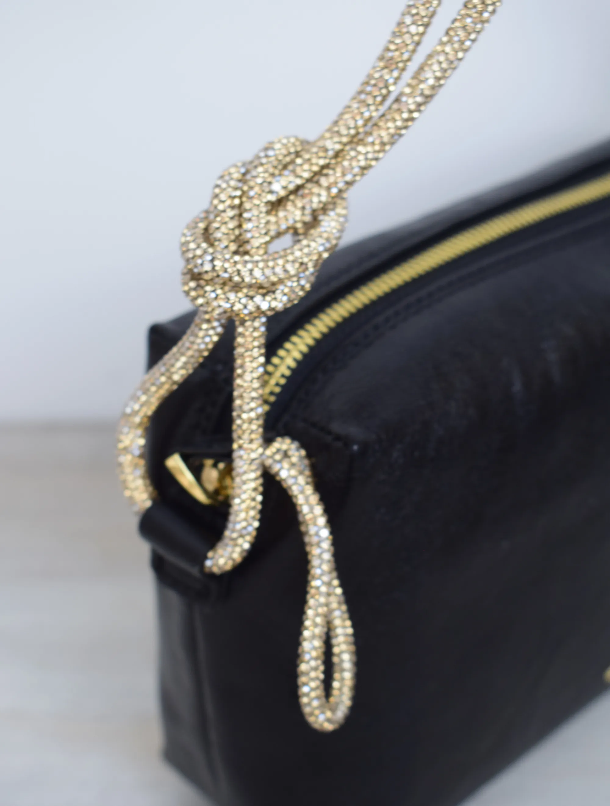 Knotted Strass Black/Gold