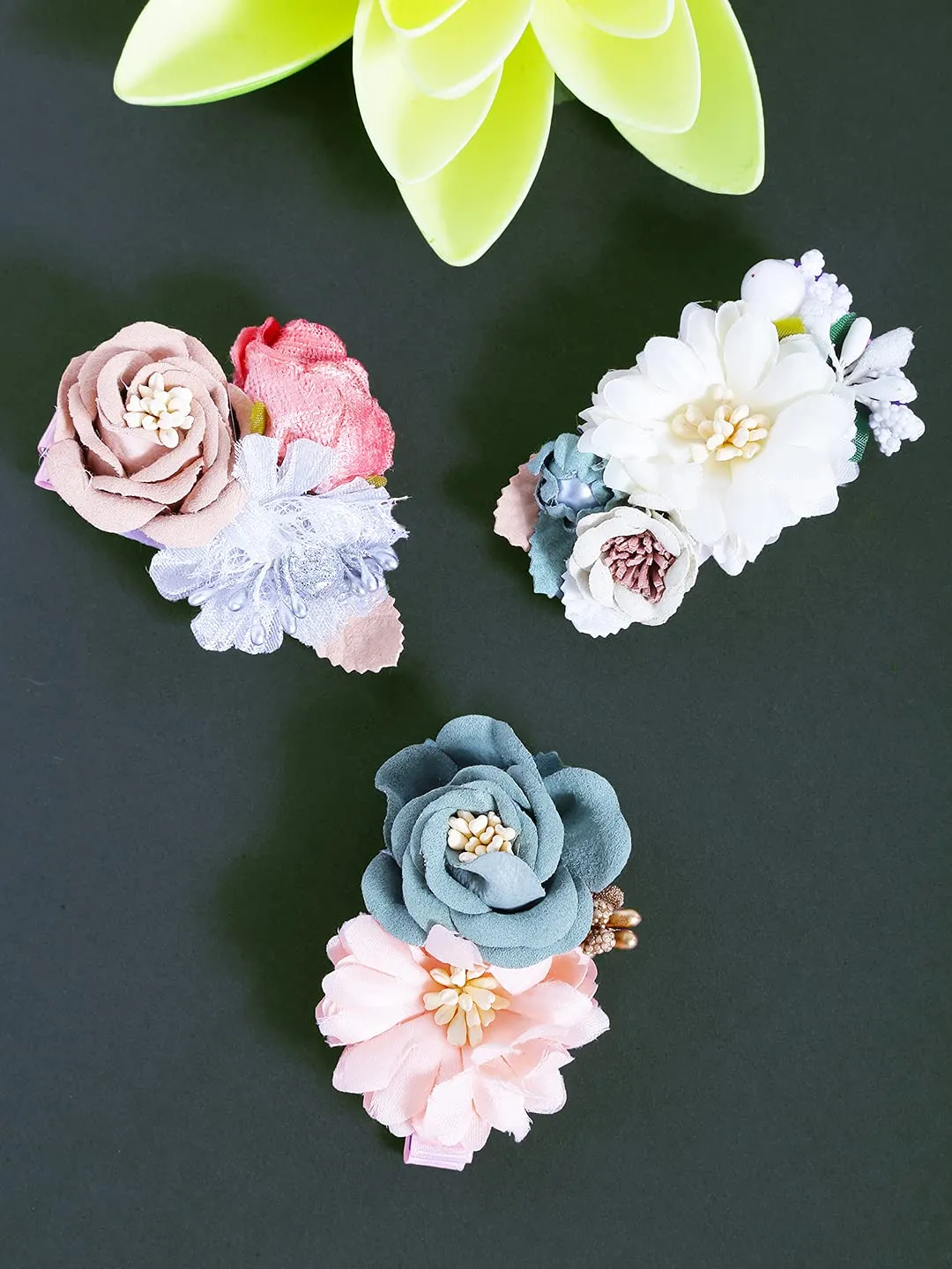 Melbees by Yellow Chimes Hair Clips for Girls 3 PCS Hairclips for Kids Floral Hair Clips Set Beauty Imported Hair Clips Hair Accessories for Girls and Kids Women.