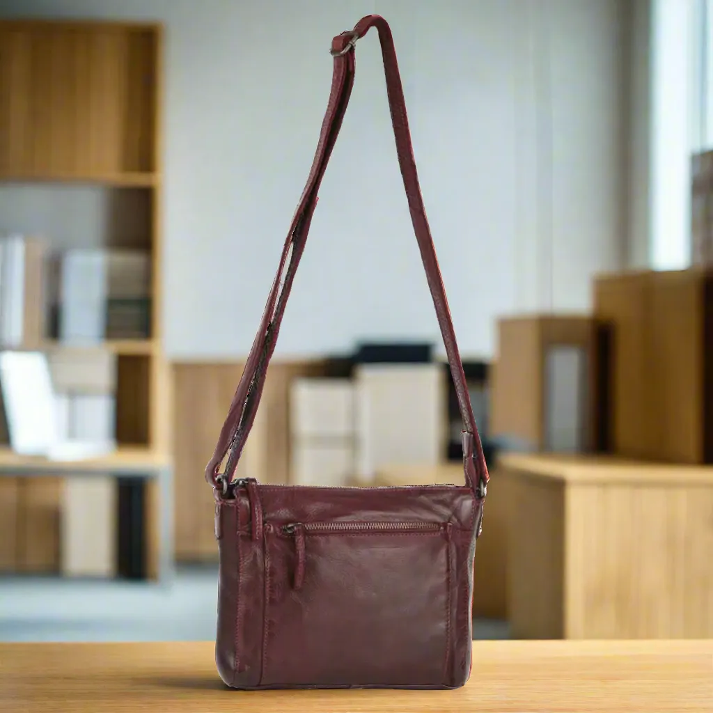 MET Crossbody Organizer Leather Bag