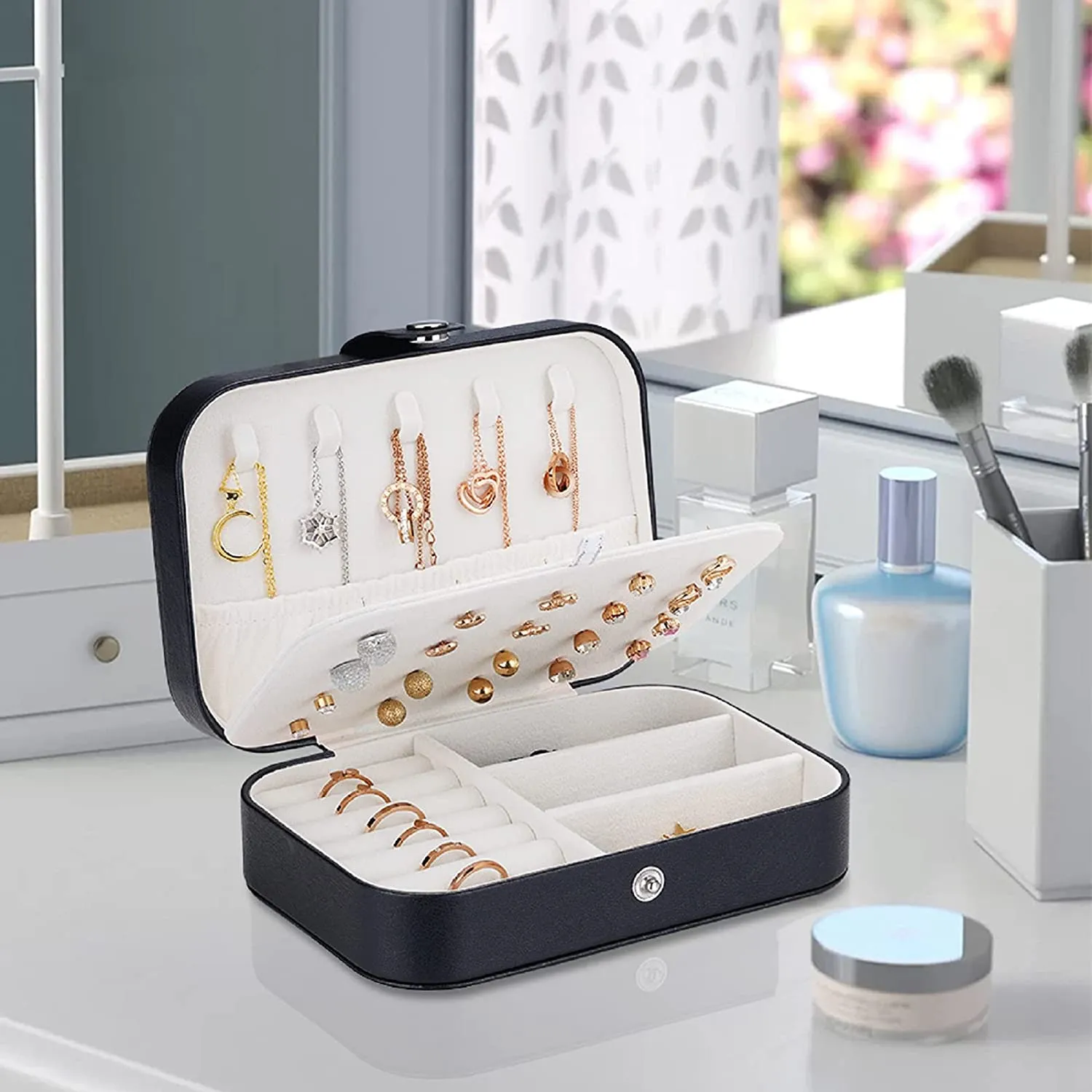 Portable Layered Jewelry Organizer